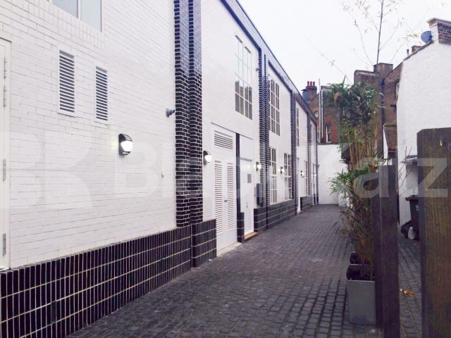 			UNDER OFFER , 2 Bedroom, 1 bath, 1 reception Penthouse			 Station Rise, Tulse Hill